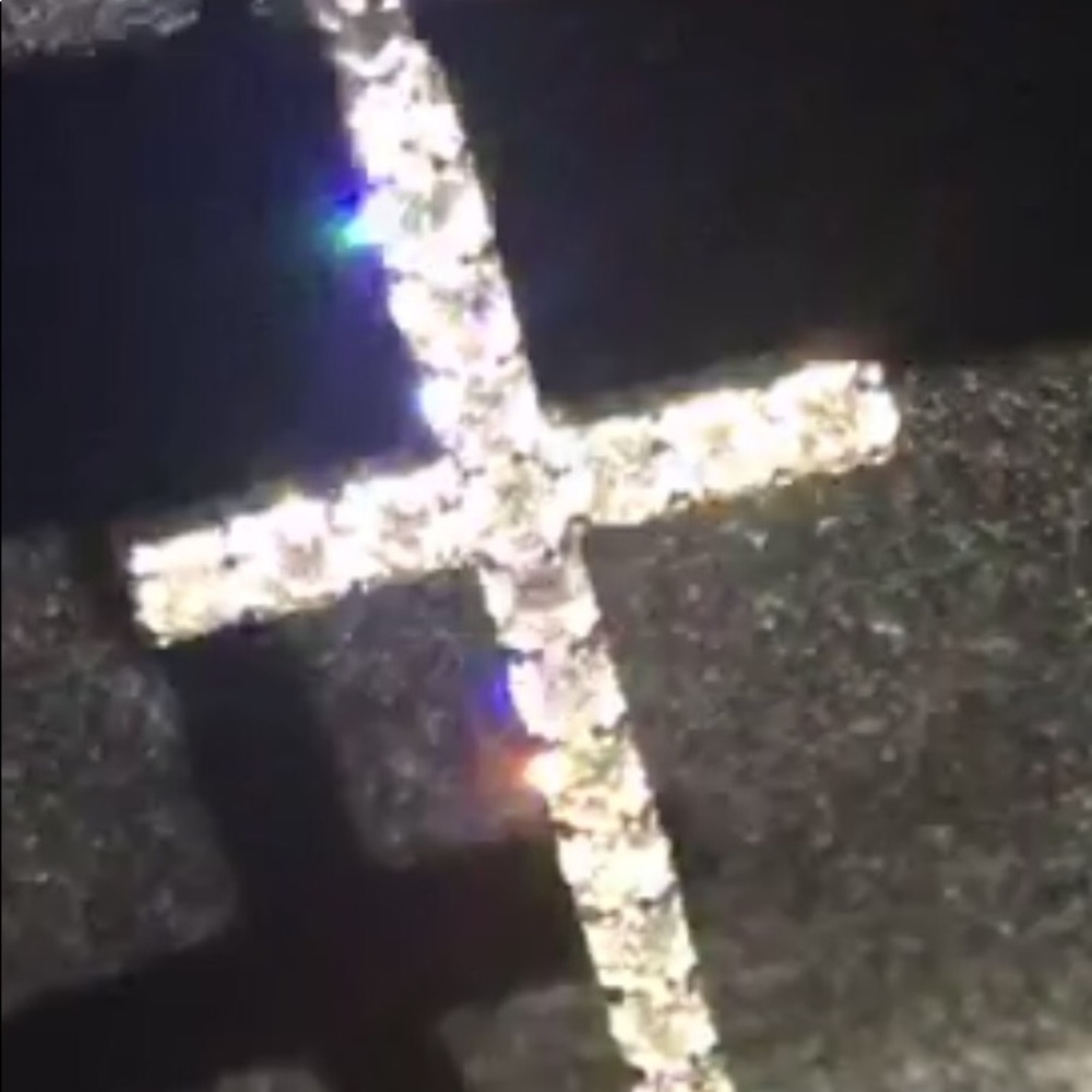 1.00CTW Diamond Cross In White Gold